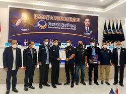 Beri SK ke 7 DPD Baru, NasDem Sumut Target Tumbangkan PDIP di 2024