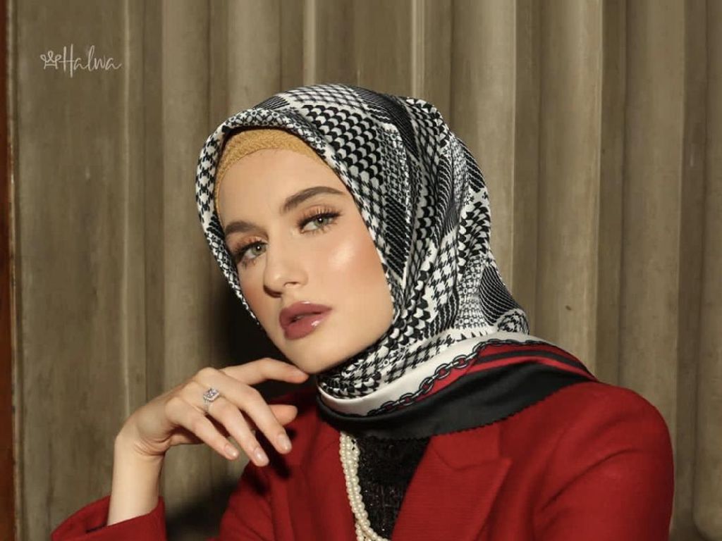 Kisah Wanita Sukses Bisnis Hijab Hingga Punya Ratusan Reseller, Ini Tipsnya