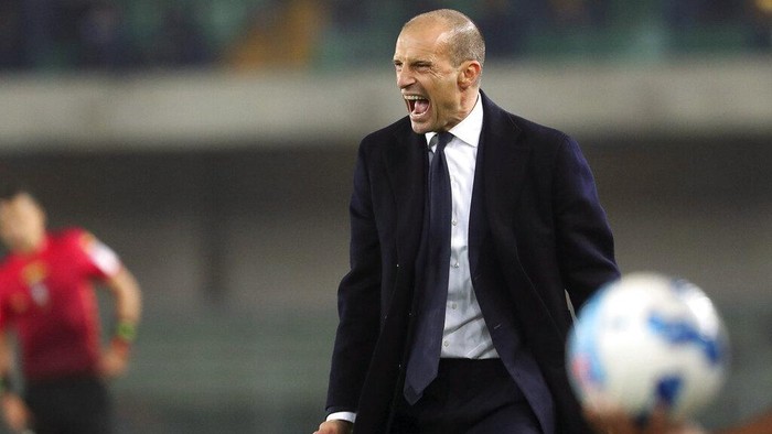 Juventus coach Massimiliano Allegri shouts during the Serie A soccer match between Hellas Verona and Juventus, at the Verona Bentegodi stadium, Italy, Saturday, Oct. 30, 2021. Verona won 2-1 and the result left Juventus in ninth place, level on points with Verona, and 13 points behind leaders Napoli and AC Milan, which both play on Sunday. (Paola Garbuio/LaPresse via AP)