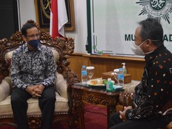 Nadiem Temui Sekum Muhammadiyah, Bahas Apa?