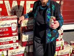 Minum Bir Setiap Hari Jadi Rahasia Panjang Umur Wanita 106 Tahun