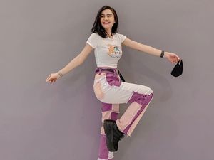 Sudah Punya Calon Suami, Moniq Crasivaya Batasi Pakaian Seksi Sudah Punya Calon Suami, Moniq Crasivaya Batasi Pakaian Seksi
