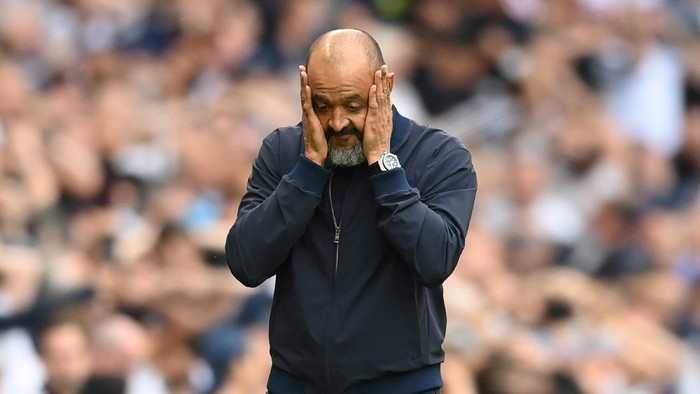 LONDON, ENGLAND - AUGUST 15: Nuno Espirito Santo, Manager of Tottenham Hotspur reacts during the Premier League match between Tottenham Hotspur and Manchester City at Tottenham Hotspur Stadium on August 15, 2021 in London, England. (Photo by Michael Regan/Getty Images)