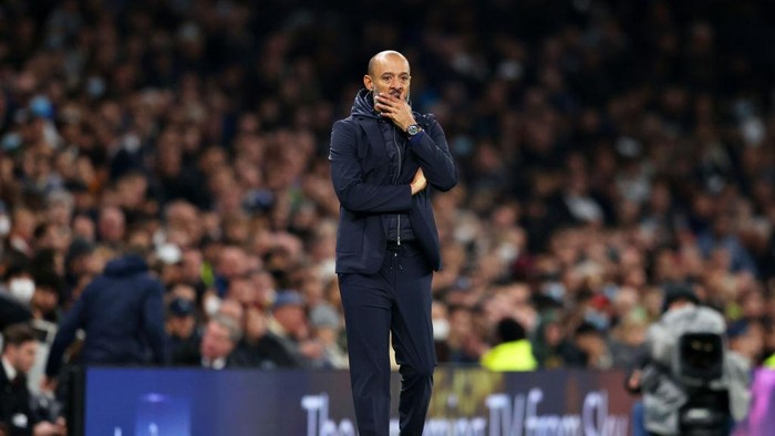 LONDON, ENGLAND - OCTOBER 30: Nuno Espirito Santo, Manager of Tottenham Hotspur reacts after Manchester United score their third goal during the Premier League match between Tottenham Hotspur and Manchester United at Tottenham Hotspur Stadium on October 30, 2021 in London, England. (Photo by Catherine Ivill/Getty Images)
