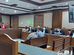 Saksi Ungkap Penyerahan Fee Rp 2 M ke Aliza Gunado Terkait DAK Lamteng