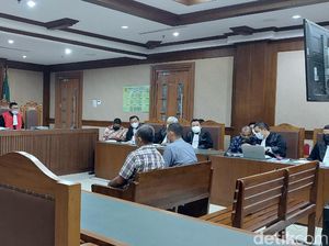 Saksi Ungkap Penyerahan Fee Rp 2 M ke Aliza Gunado Terkait DAK Lamteng Saksi Ungkap Penyerahan Fee Rp 2 M ke Aliza Gunado Terkait DAK Lamteng
