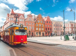 10 Tempat Kuliah di Luar Negeri yang Dikenal Murah, Negara Pilihan Kamu Bukan?