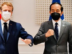 Jokowi Bertemu Morrison Bahas Vaksinasi, Lalu Ketemu Macron Bahas Pertahanan