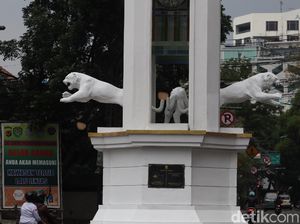 3 Patung Maung di Persimpangan Jalan Bandung Hilang, Kenapa?