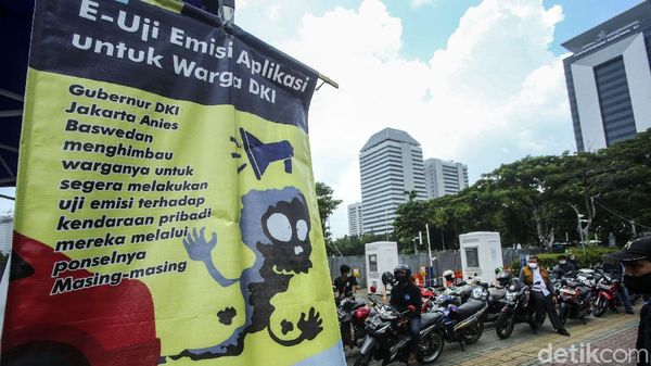 Ancaman Tilang Menanti, Pengendara Ramai-ramai Uji Emisi