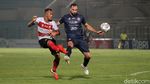 Arema FC Kalahkan Madura United