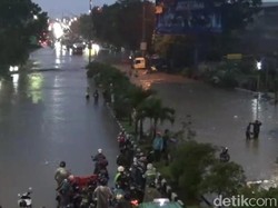 Cimahi dan Bandung Barat Disergap Banjir-Diterjang Longsor