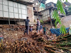 Bencana Longsor-Puting Beliung Landa Jabar Hari Ini