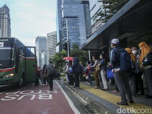 Aturan PPKM Level 3 Luar Jawa-Bali: Pegawai Ngantor Maksimal 50%