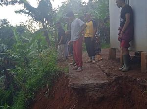 11 Kecamatan di KBB Masuk Zona Merah Rawan Bencana Banjir-Longsor 11 Kecamatan di KBB Masuk Zona Merah Rawan Bencana Banjir-Longsor