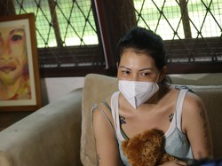 Melanie Subono Pesimis Jalani Hidup Usai Rahim Diangkat