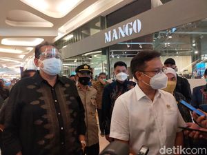 Menkes-Chairul Tanjung Tinjau Vaksinasi COVID di Trans Studio Makassar Menkes-Chairul Tanjung Tinjau Vaksinasi COVID di Trans Studio Makassar