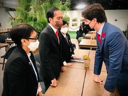Momen Keakraban Jokowi dan PM Kanada saat Bertemu Jelang KTT COP26