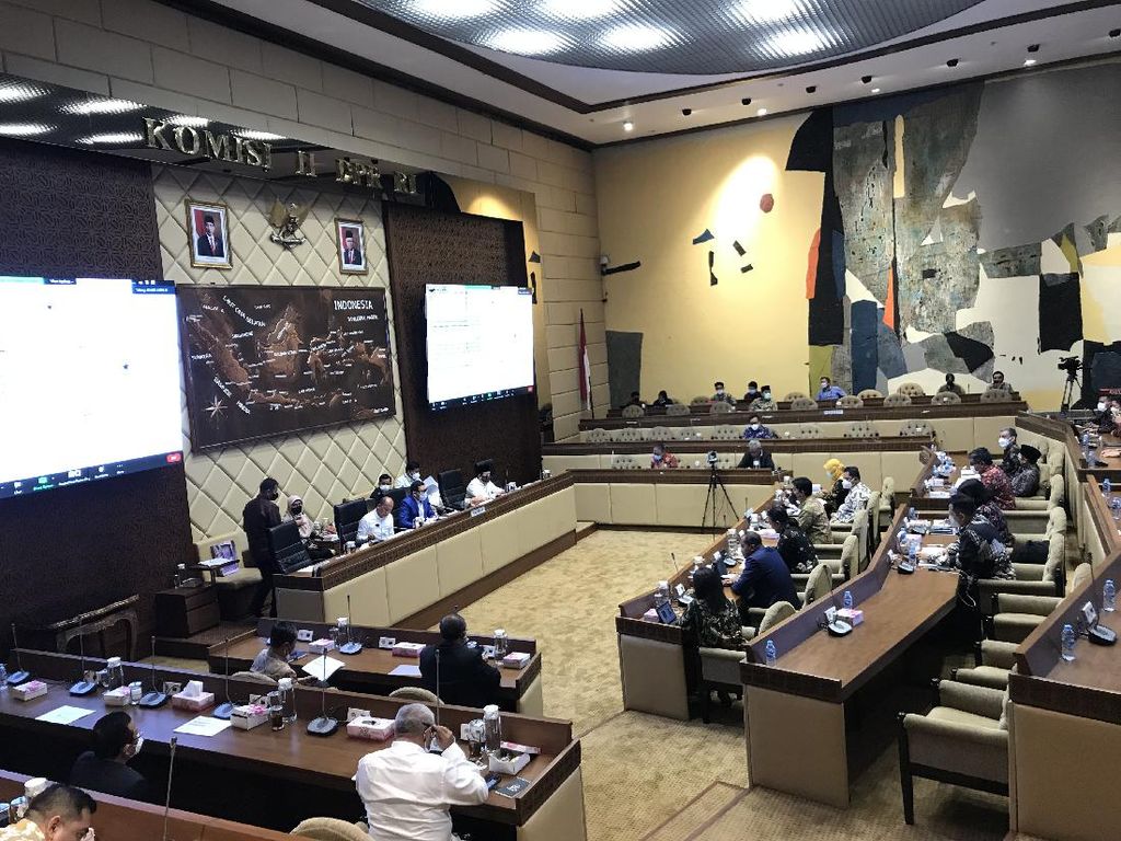 Timsel Ungkap Pendaftar Calon Anggota KPU-Bawaslu Masih Sedikit Timsel Ungkap Pendaftar Calon Anggota KPU-Bawaslu Masih Sedikit