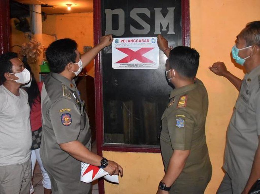 Satpol PP Surabaya Peringatkan 2 Night Club yang Langgar Jam Operasional Satpol PP Surabaya Peringatkan 2 Night Club yang Langgar Jam Operasional