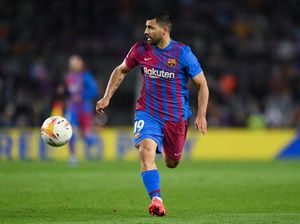 Barcelona Belum Bayar Pesangon Aguero