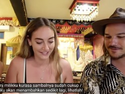 3 Bule Belanda Cicip Nasi Padang, Rendang Dapat Nilai Tertinggi!