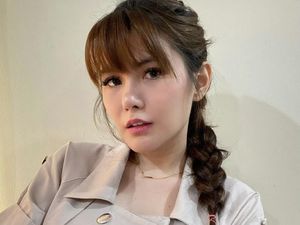 Penampakan Mobil Angela Lee Hancur Parah Usai Kecelakaan Penampakan Mobil Angela Lee Hancur Parah Usai Kecelakaan