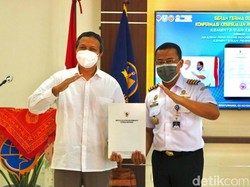 KKP Serahkan KKRL Teluk Pangpang untuk Water Aerodrome ke API Banyuwangi