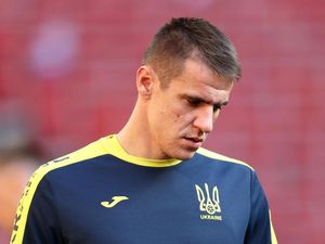Striker Ukraina Ini Kritik LGBT, Khawatir dengan Putranya