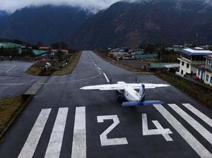 Lukla, Bandara Cantik di Nepal tapi Paling Berbahaya di Dunia Lukla, Bandara Cantik di Nepal tapi Paling Berbahaya di Dunia