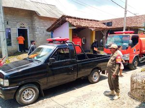 BPBD Banyuwang Droppingi Air Bersih ke Warga Terdampak Sumur yang Kotor BPBD Banyuwang Droppingi Air Bersih ke Warga Terdampak Sumur yang Kotor