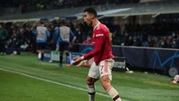 Cristiano Ronaldo tak lagi muda, tapi performanya menjebol gawang lawan masih mengilap. Ia niscaya jadi pemain kunci di formasi Rangnick, salah satunya karena kemampuan jadi ujung tombak sekaligus menusuk dari sayap. Menarik pula untuk dilihat bagaimana jika CR7 melakukan pressing di lini depan. (Foto: Getty Images/Emilio Andreoli)