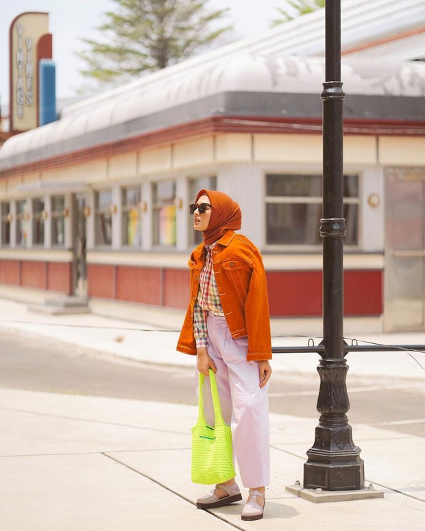 OOTD jaket hijab Bella Attamimi