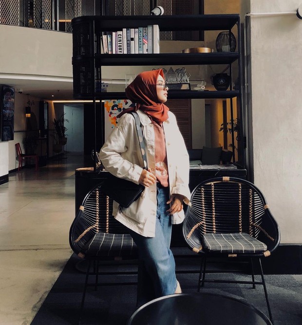 OOTD jaket hijab Bella Attamimi