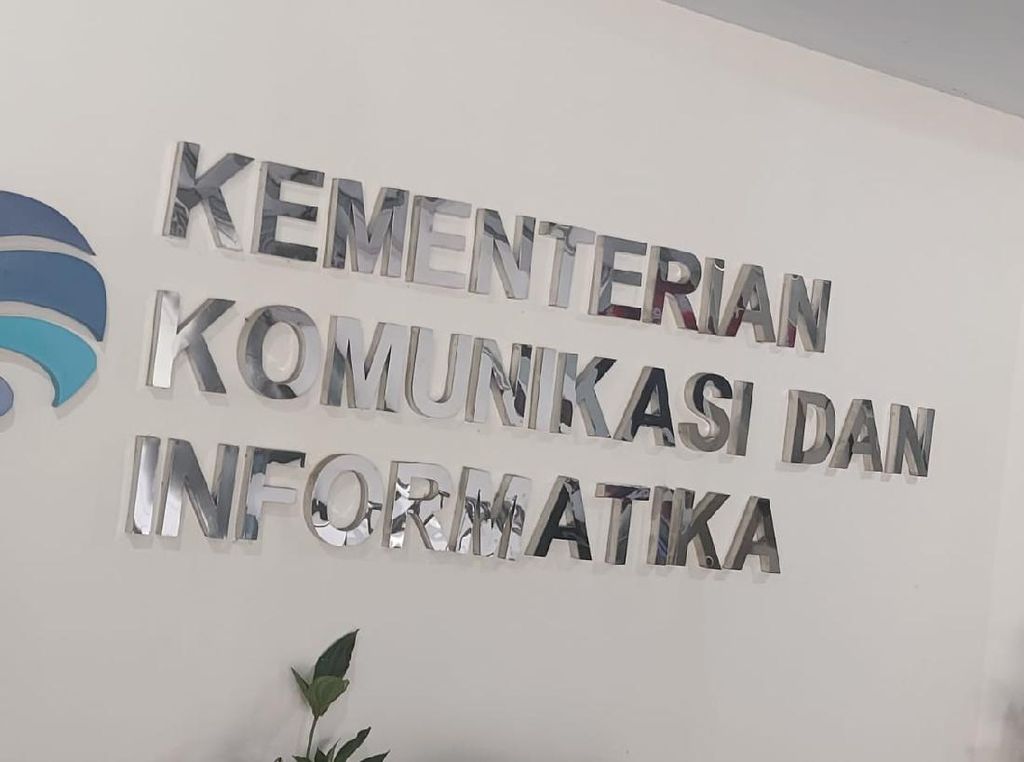 Kominfo Resmi Cabut Izin Frekuensi Net1 Indonesia