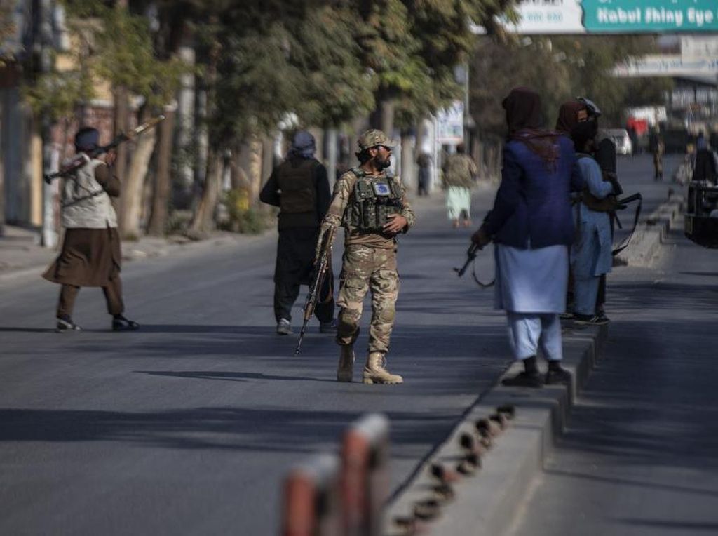 Komandan Militer Taliban Tewas dalam Serangan ISIS-K di Kabul