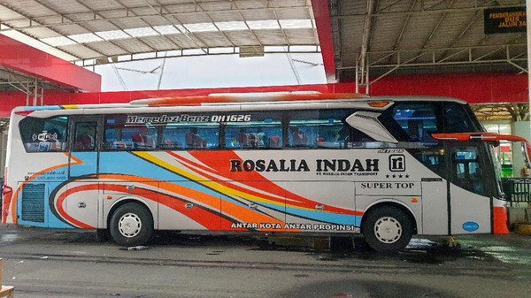 Pengalaman naik kelas Super Top PO Rosalia Indah