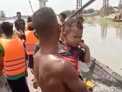 Balita Korban Perahu Tambang Tenggelam Ini Selamat, Tapi Ortunya Masih Hilang