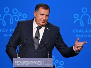 Perang Mengintai, Bosnia Terancam Pecah?