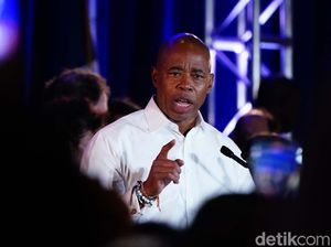 Heboh Dakwaan Korupsi Dibatalkan, Wali Kota New York Didesak Mundur Heboh Dakwaan Korupsi Dibatalkan, Wali Kota New York Didesak Mundur