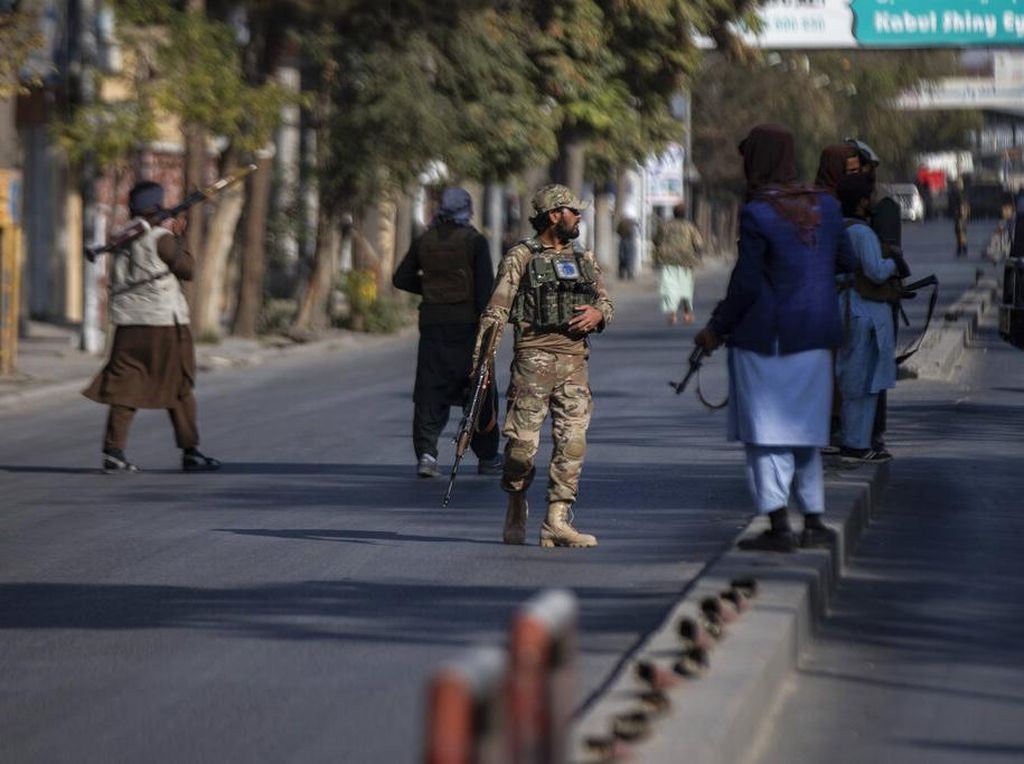 Taliban Gempur Persembunyian ISIS, 4 Orang Tewas-10 Ditangkap