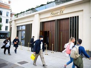 Tawarkan Gaji Rp 233 Ribu, Lowongan Chef di Resto Salt Bae Disorot Tawarkan Gaji Rp 233 Ribu, Lowongan Chef di Resto Salt Bae Disorot