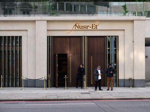 Duh! Pegawai Resto Salt Bae Tolak Tip Hampir Rp 200 Ribu