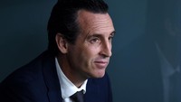 Kiprah Unai Emery menangani Aston Villa konon membuat sejumlah klub top Eropa berminat merekrutnya. Apalagi sebelum ini ia juga punya catatan sukses bersama Villarreal di Liga Europa. Foto: Getty Images/Juan Manuel Serrano Arce