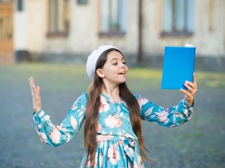 Ciri-ciri Puisi, Jenis, dan Unsur-unsurnya