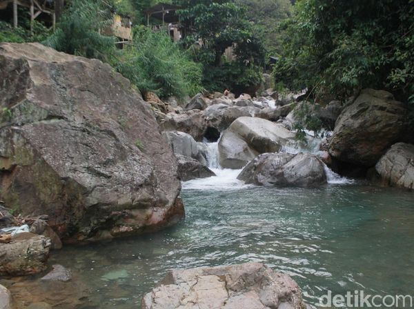 Potret Leuwi Hejo, Curug Asyik Buat Basah-basahan di Bogor