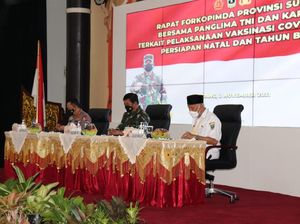 Sumbar Andalkan Vaksinasi Terpusat Tingkatkan Jumlah Warga Tervaksin Sumbar Andalkan Vaksinasi Terpusat Tingkatkan Jumlah Warga Tervaksin