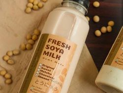 Cicip Manisnya Susu Kedelai Cokelat-Matcha yang Aman untuk Vegan