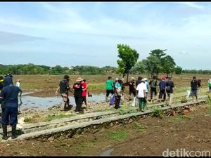 Gropyokan, Tradisi Unik Warga Majalengka Sambut Musim Tanam Padi Gropyokan, Tradisi Unik Warga Majalengka Sambut Musim Tanam Padi