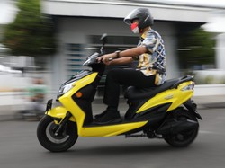 Ganjar Pranowo Jajal Motor Listrik Made In Kudus